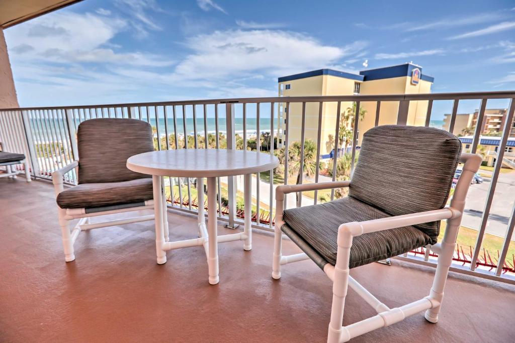 Oceanfront Cocoa Beach Condo with View -Walk to Pier! - image 2