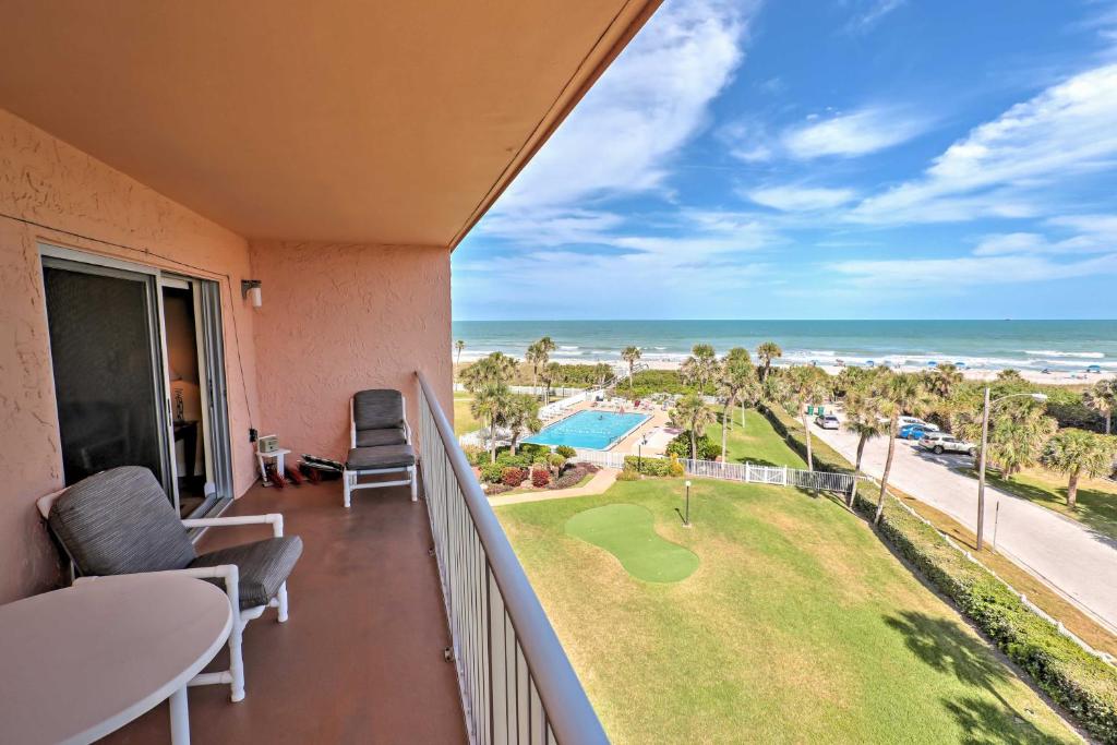 Oceanfront Cocoa Beach Condo with View -Walk to Pier! - image 3