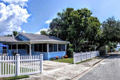 Cozy Cocoa Home - Walk to River and Historic Village - image 13