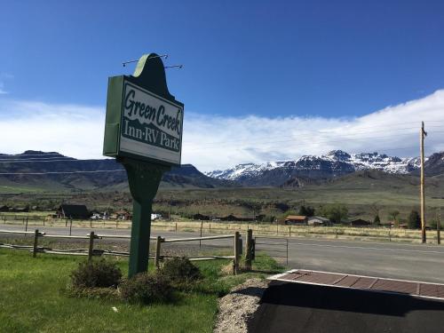 Green Creek Inn and RV Park - image 4