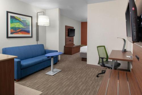 Holiday Inn Express Hotel & Suites Coeur D'Alene I-90 Exit 11 an IHG Hotel - image 2