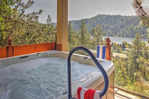 Forever Views Cozy Coeur dAlene Home with Hot Tub! - image 5