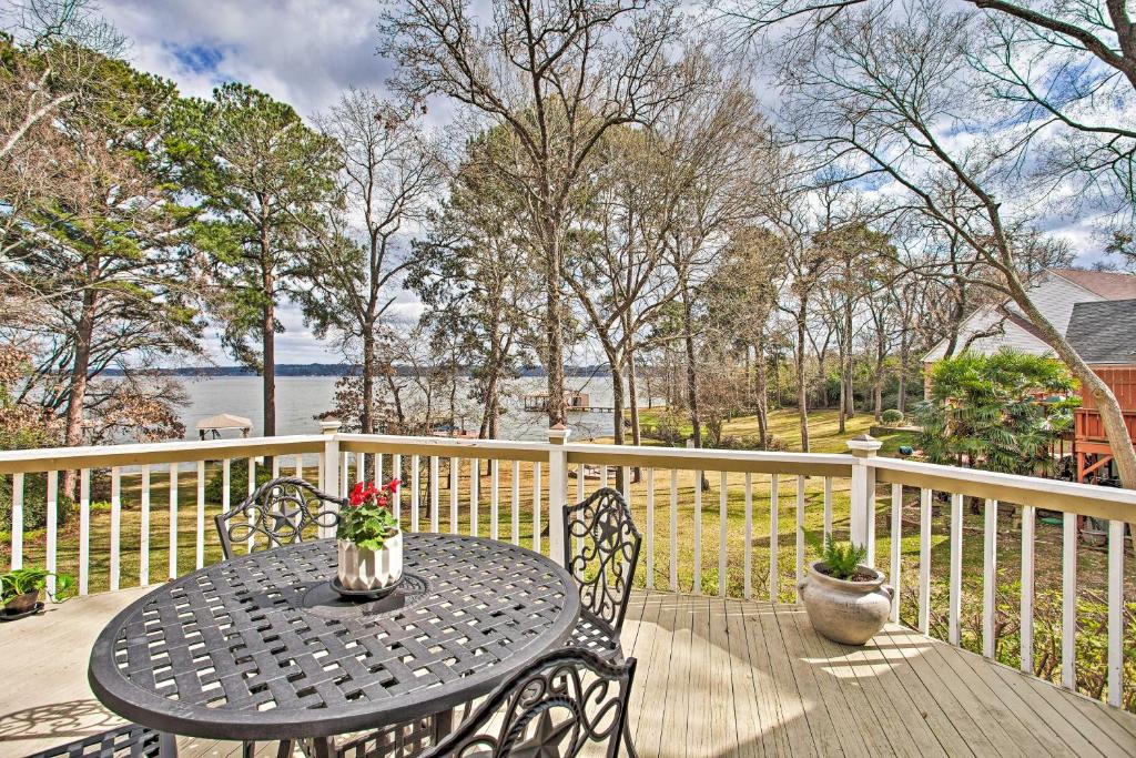 Large Waterfront Lake Palestine Home with Deck and Dock - image 2