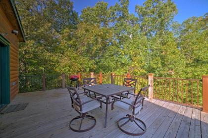 Coffeeville Cabin with Deck about 7 Mi to Grenada Lk - image 5