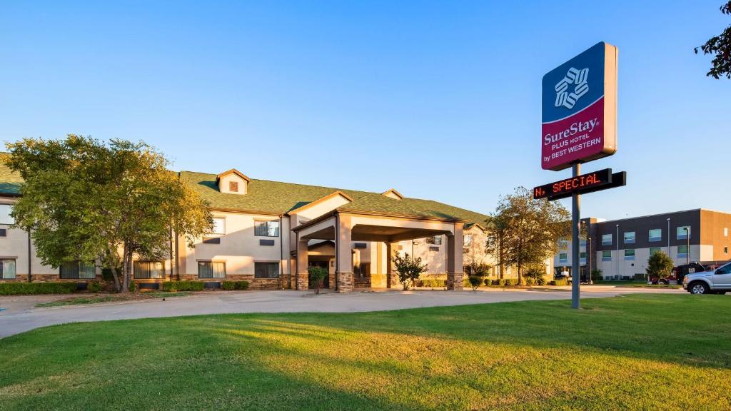 SureStay Plus Hotel by Best Western Coffeyville - main image