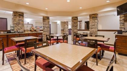 SureStay Plus Hotel by Best Western Coffeyville - image 11