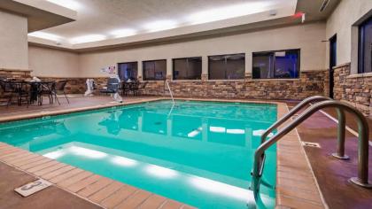 SureStay Plus Hotel by Best Western Coffeyville - image 12