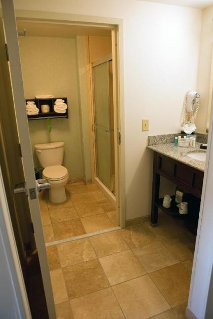 Hampton Inn Colby - image 8