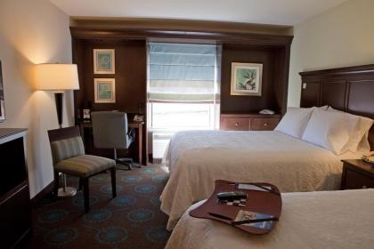 Hampton Inn Colby - image 9