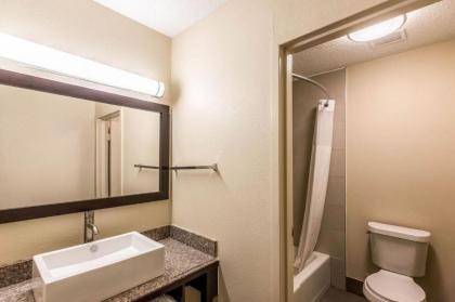 Quality Inn Colby - image 15