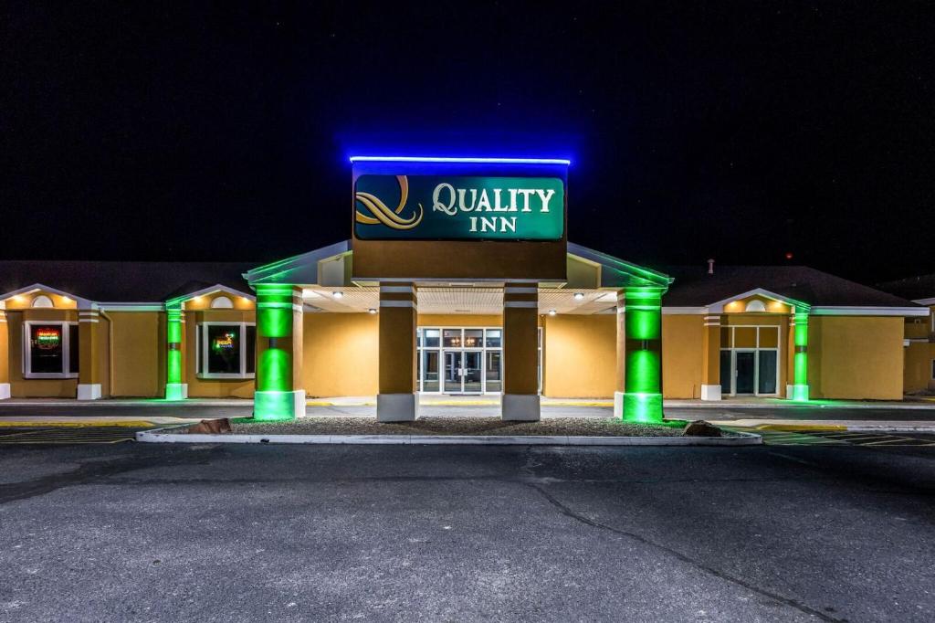 Quality Inn Colby - image 3