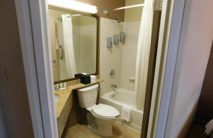 Quality Inn Colchester Burlington - image 14