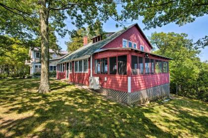 Rustic Lake House on Lake Champlains Barney Point - image 12