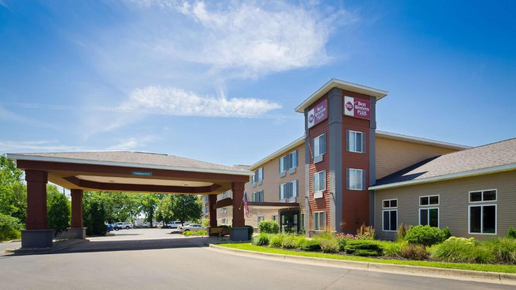 Best Western Plus Coldwater Hotel - main image