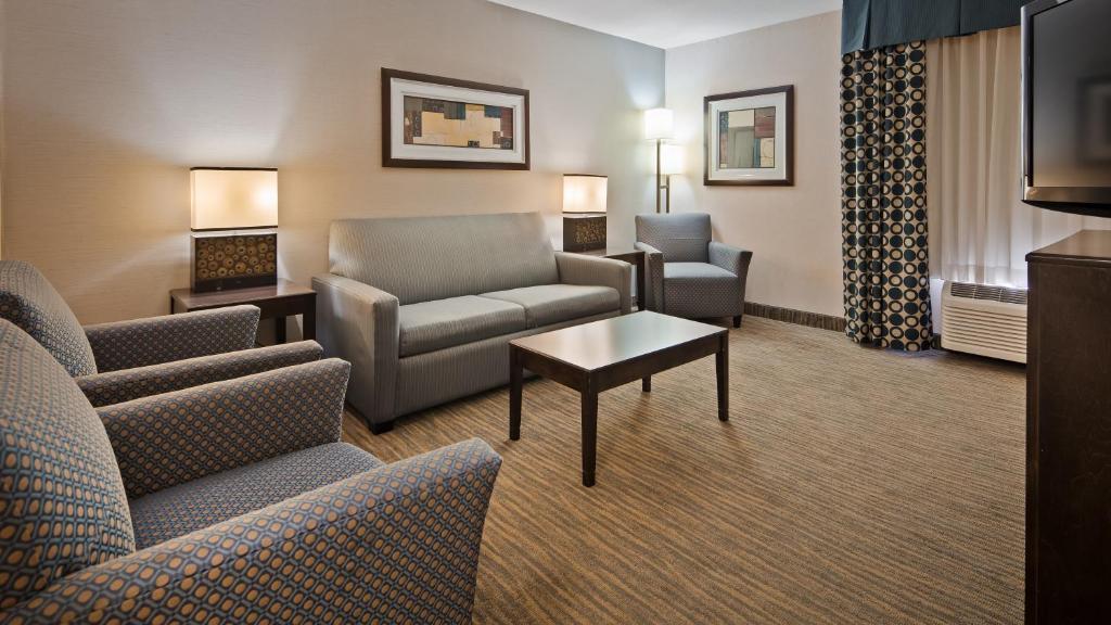 Best Western Plus Coldwater Hotel - image 6