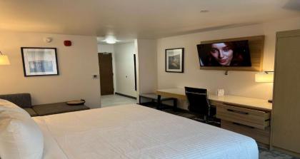 Best western Colfax - image 9