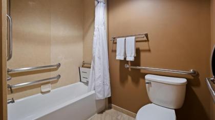 Best Western Plus College Park Hotel - image 11