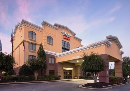Fairfield Inn and Suites Atlanta Airport South/Sullivan Road - image 1