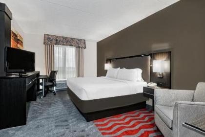 Holiday Inn & Suites College Station-Aggieland an IHG Hotel - image 2