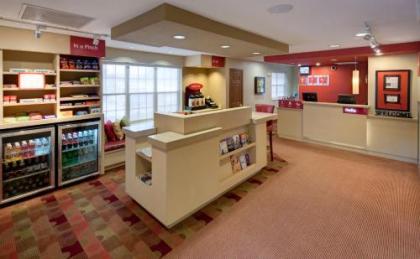 TownePlace Suites by Marriott College Station - image 5