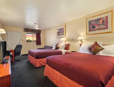 Americas Best Value Inn & Suites-College Station - image 4