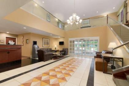 Hawthorn Suites by Wyndham College Station - image 4