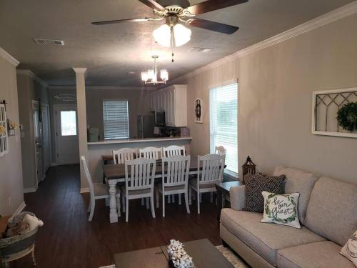 NEW 4/4 Farmhouse style house in College Station! - main image