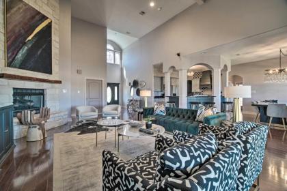 Luxurious Aggieland Retreat   14 mi to Aandm College Station Texas