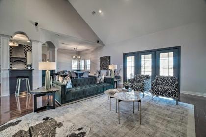 Luxurious Aggieland Retreat - 14 Mi to AandM! - image 4