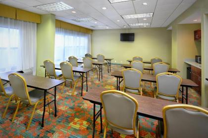 Hampton Inn Martinsville - image 15