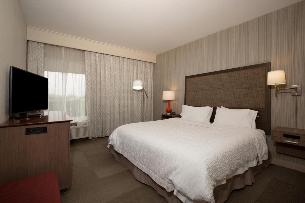 Hampton Inn St. Louis/Collinsville - image 6