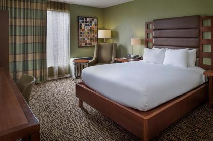 DoubleTree by Hilton Collinsville/St.Louis - image 8