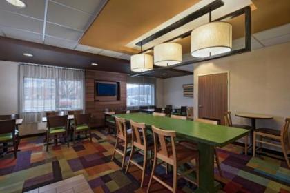 Fairfield Inn Saint Louis Collinsville - image 7