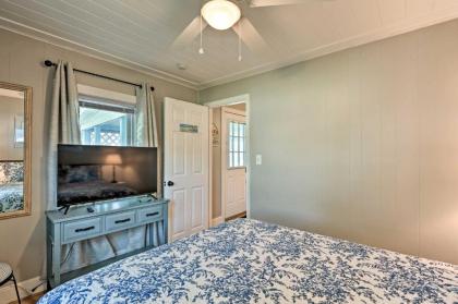 The Blue Crab Cottage - 3 Blocks From The Beach! - image 10