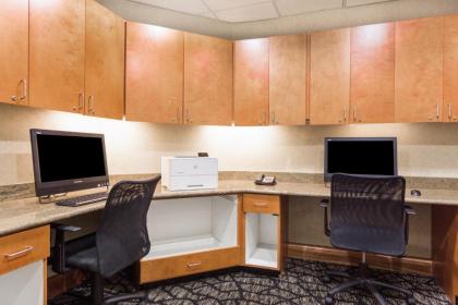 Hampton Inn Petersburg - Southpark Mall - image 11