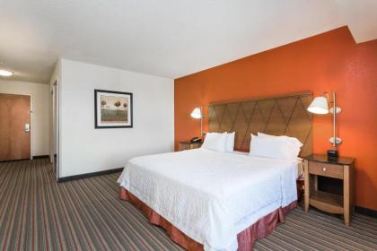 Hampton Inn Petersburg - Southpark Mall - image 20