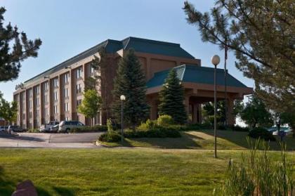 Wingate by Wyndham Colorado Springs - image 3