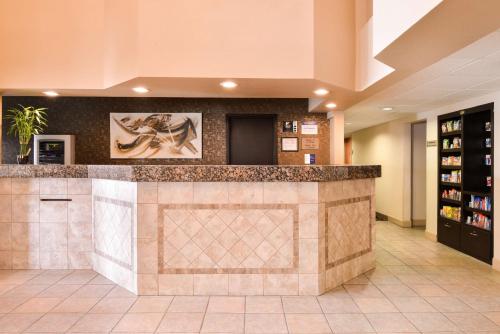 Best Western Executive Inn & Suites - main image