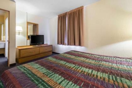 Rodeway Inn & Suites Colorado Springs - image 5