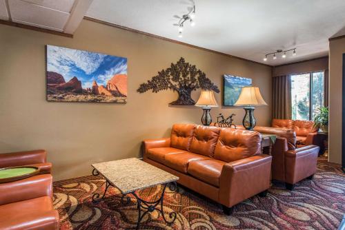 Quality Inn South Colorado Springs - image 5