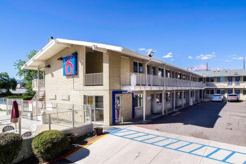 Motel 6-Colorado Springs CO - main image