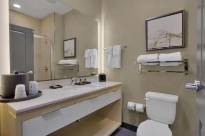 Best Western Plus Executive Residency Fillmore Inn - image 1