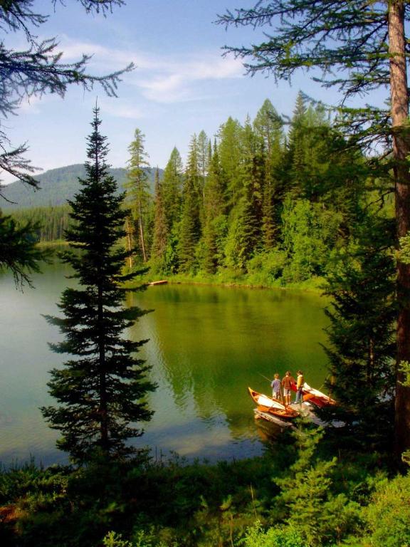 Rustic Lakefront Cabin about 12 Mi to Glacier Ntl Park! - image 3