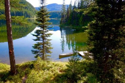 Rustic Lakefront Cabin about 12 Mi to Glacier Ntl Park! - image 9