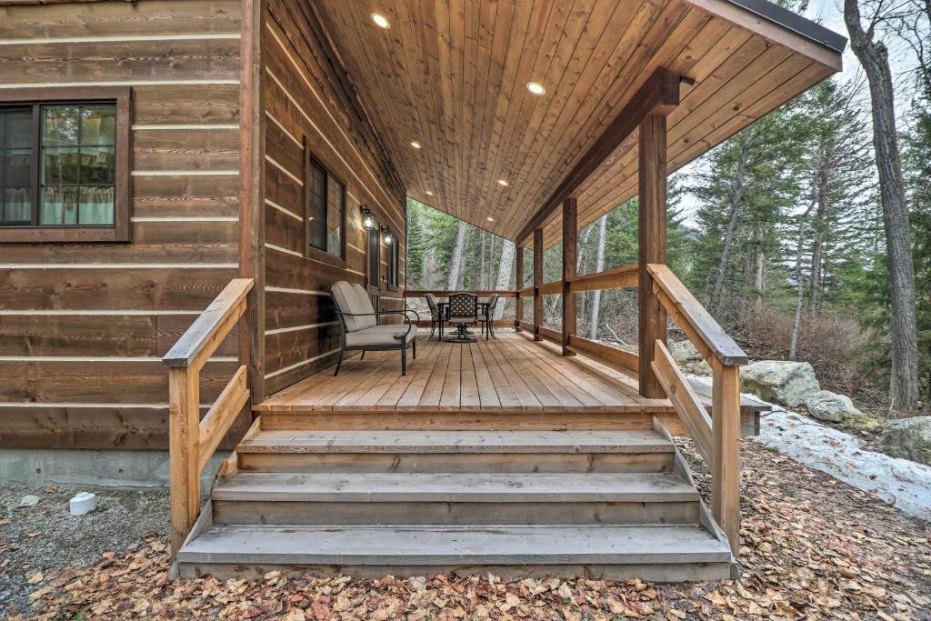 Homestead Cabin at Base of Columbia Mountain! - image 6