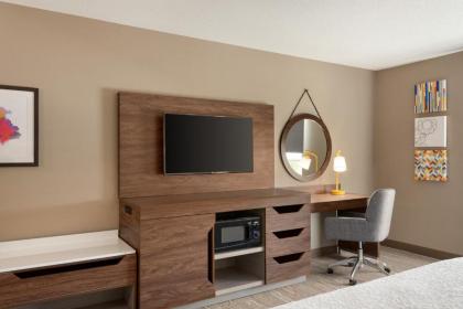 Hampton Inn St. Louis-Columbia - image 19