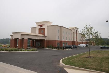 Hampton Inn St. Louis-Columbia - image 2