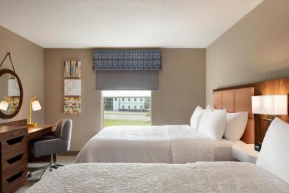 Hampton Inn St. Louis-Columbia - image 3