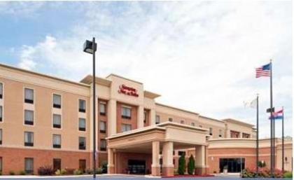 Hampton Inn & Suites Columbia at the University of Missouri - image 13