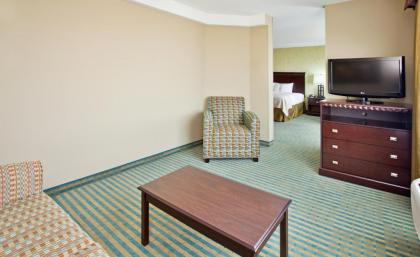 Holiday Inn Columbia East an IHG Hotel - image 11